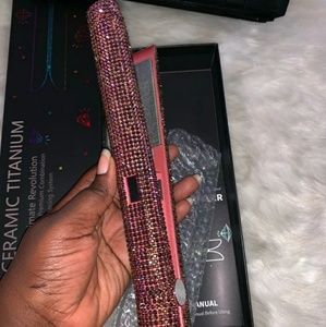 💗Flat iron💗